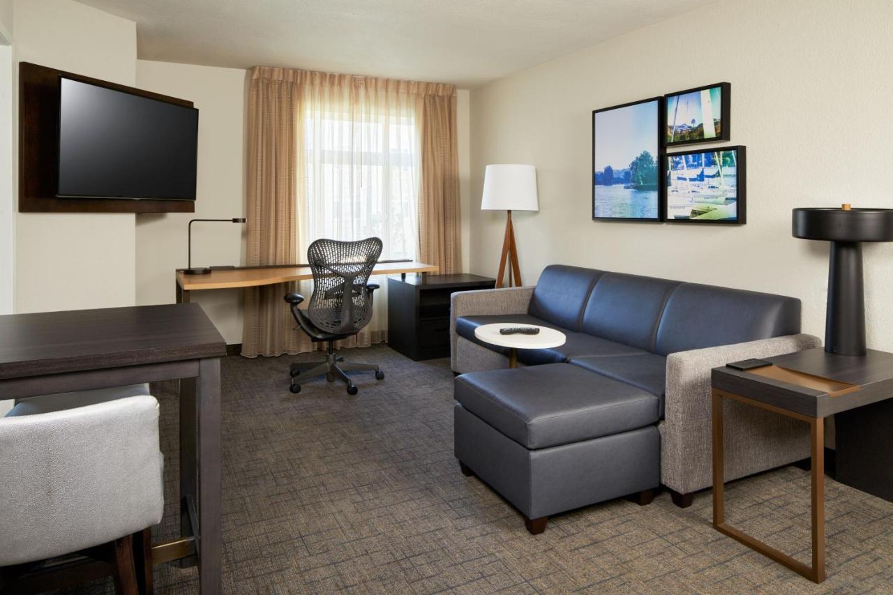 Hotel Angeles Westlake Village