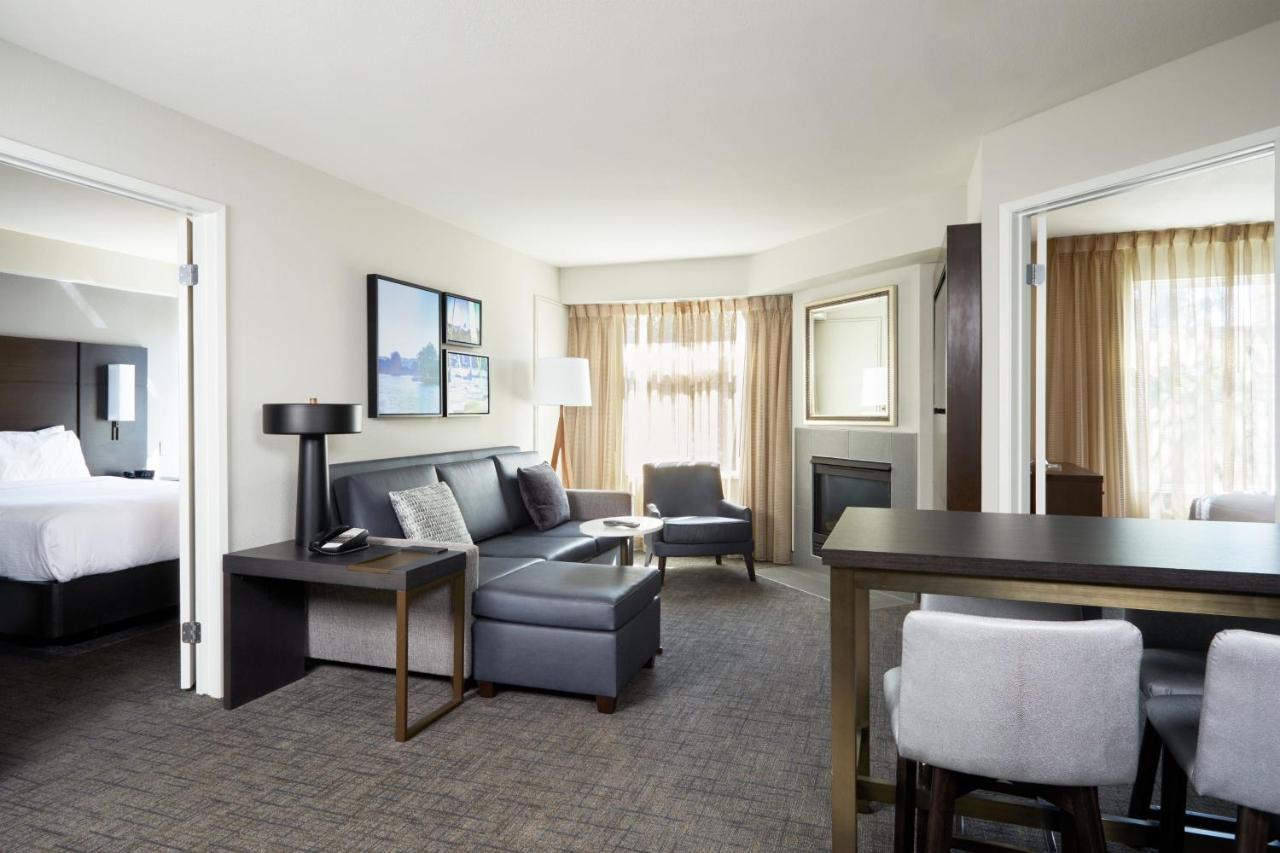 Angeles Hotel Westlake Village