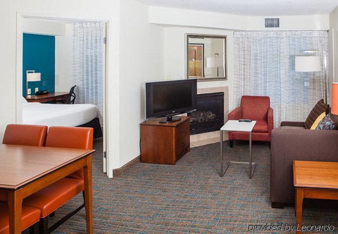 Angeles Hotel 3*